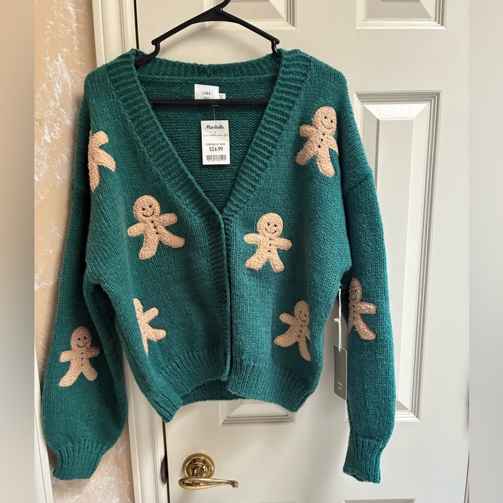 NWT XS Women’s Gorgeous Green Christmas Sweater! 💚🎄